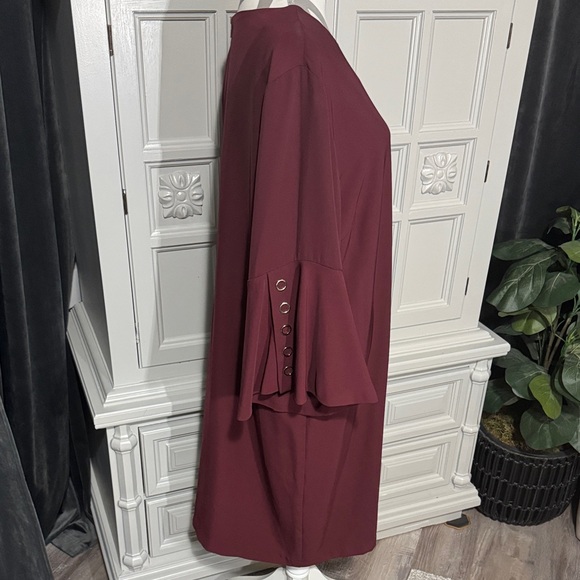 Carmen Marc Valvo Elegant Burgundy Midi Dress Size 18W - Picture 5 of 10